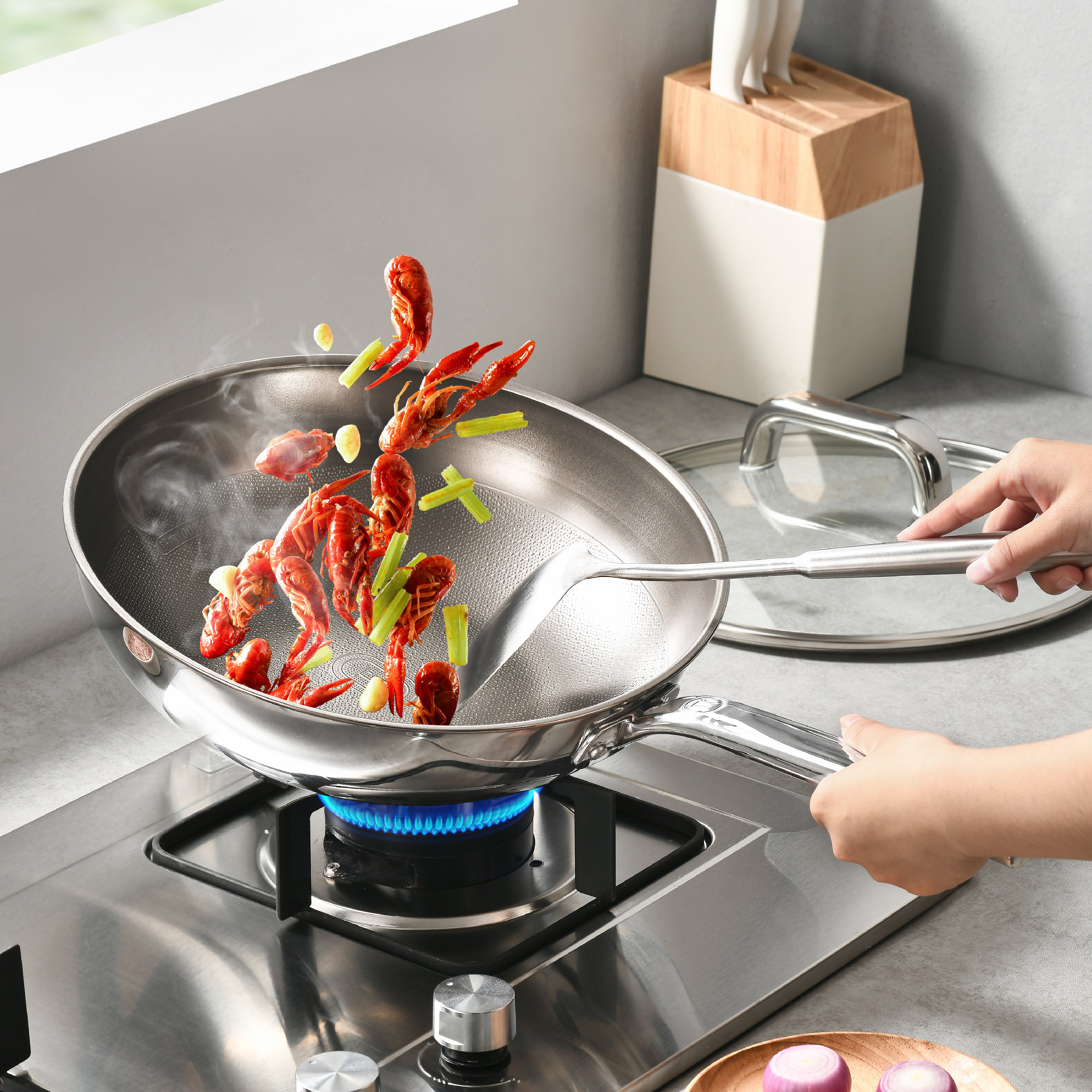32 cm Pure Titanium Tri-Ply Wok